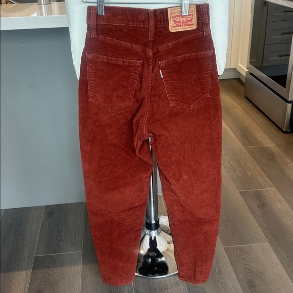 Levi’s High-Waisted Rust Corduroy Mom Jeans Tapered Leg Size 24 - Picture 8 of 15
